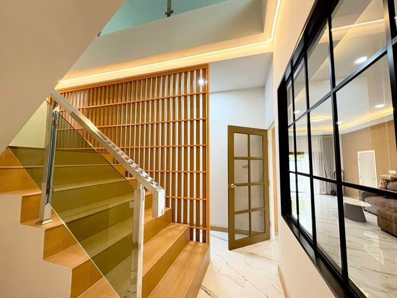 4 Bed House for Rent and Sale in San Sai District