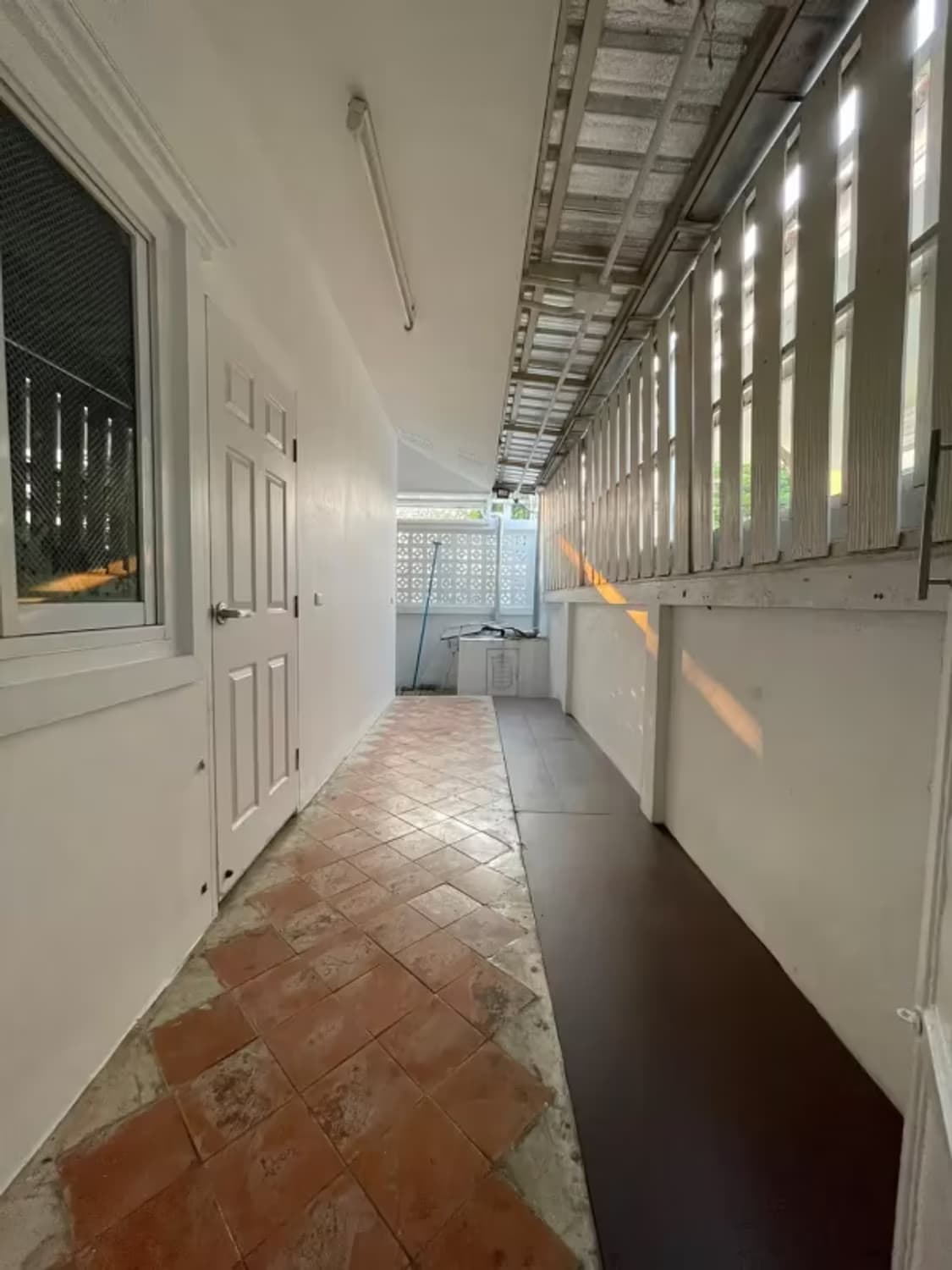 2 Bedroom House - Image 7