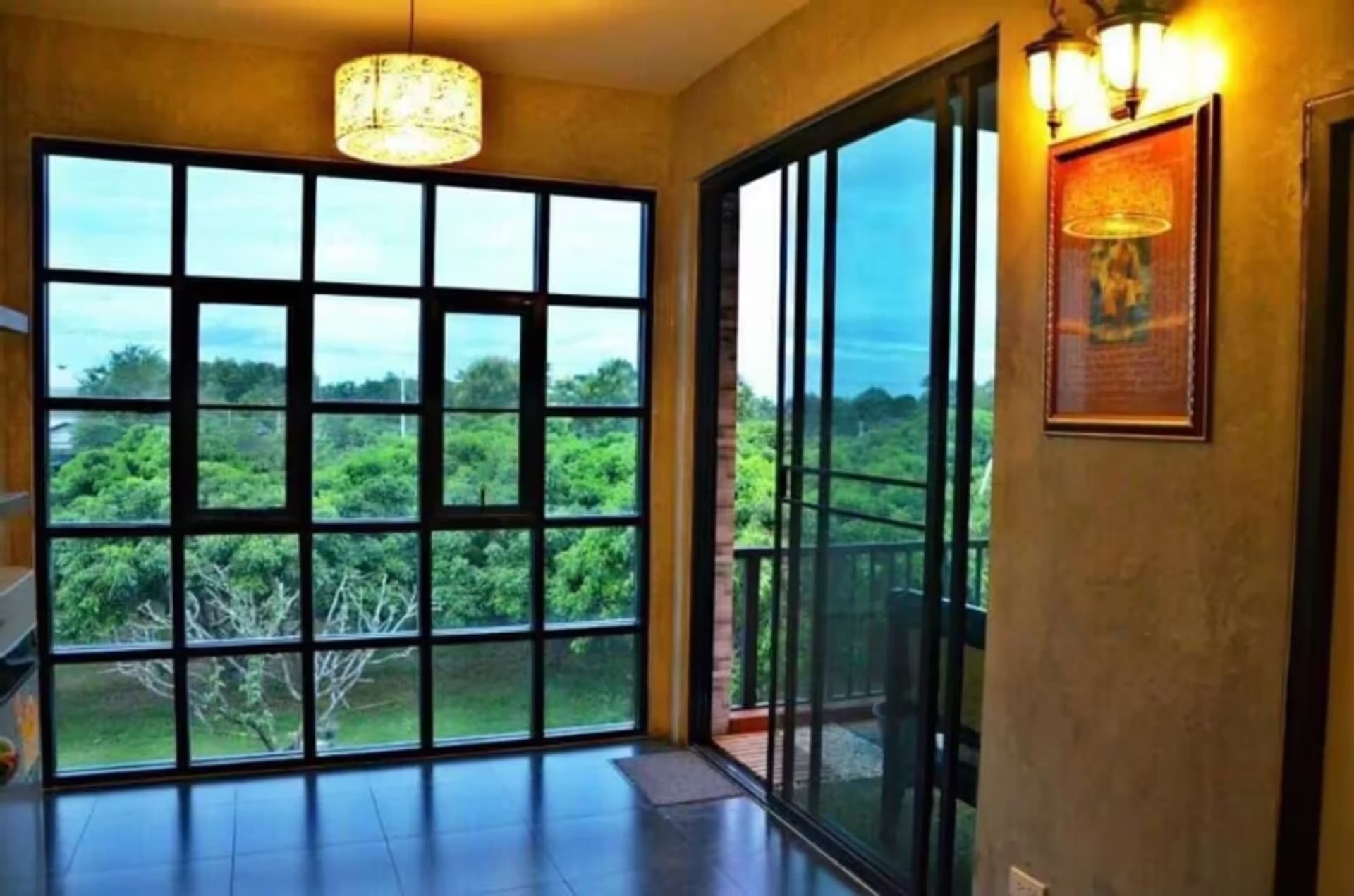 9 Bedroom House - Image 50