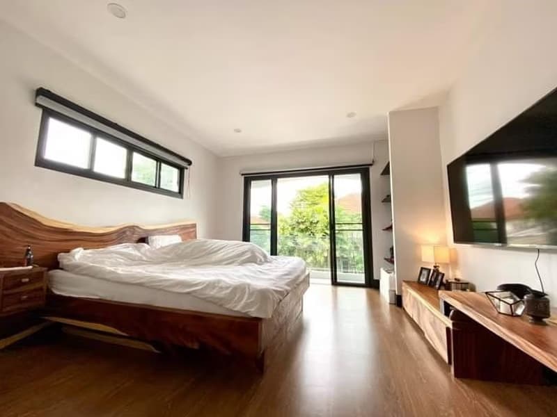 House for Sale in Suan Luang.