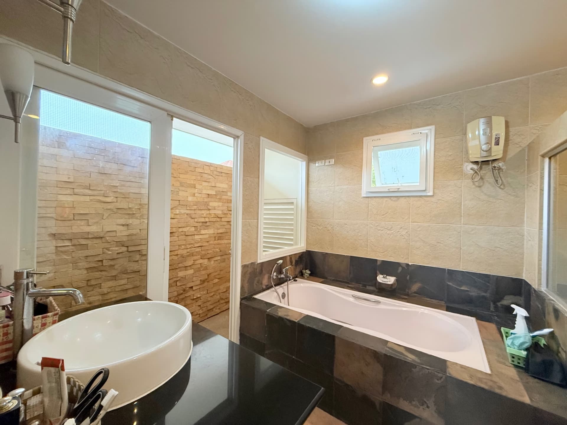4 Bed House for Sale in Hang Dong - Image 26