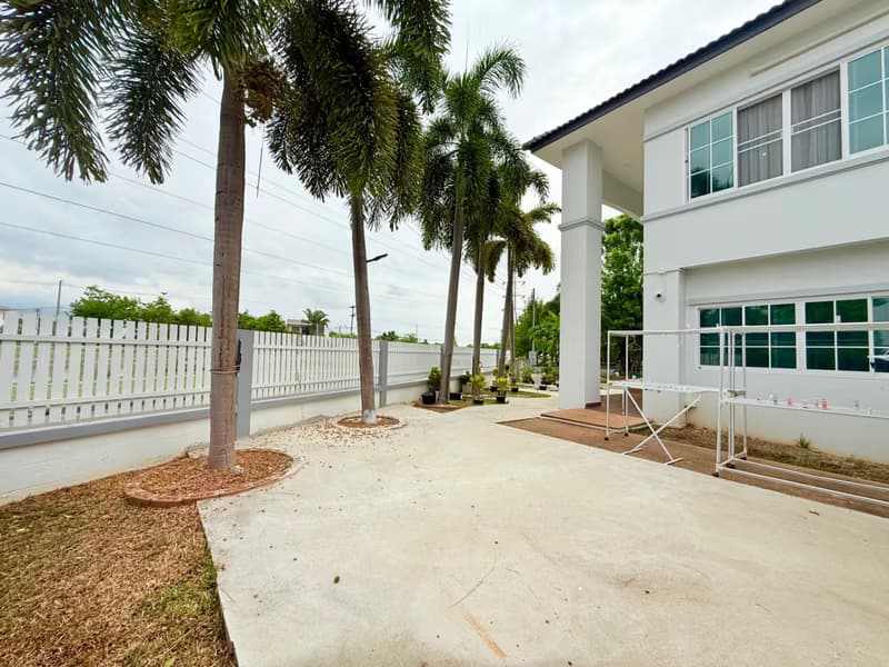 5 Bed House for Rent and Sale in Hang Dong
