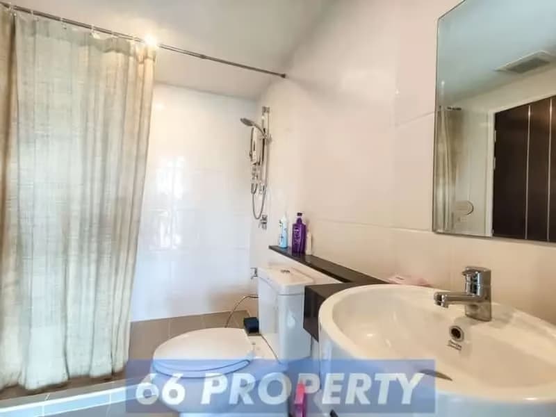 1 Bedroom Condo