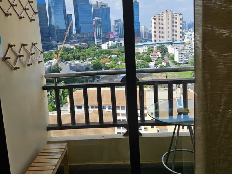 1 Bed Condo for Sale in Sathon