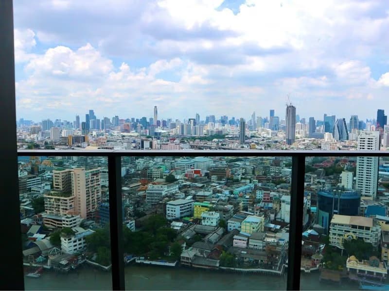 1 Bed Condo for Rent in Khlong San