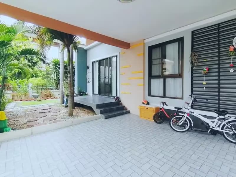 2 Bedroom House