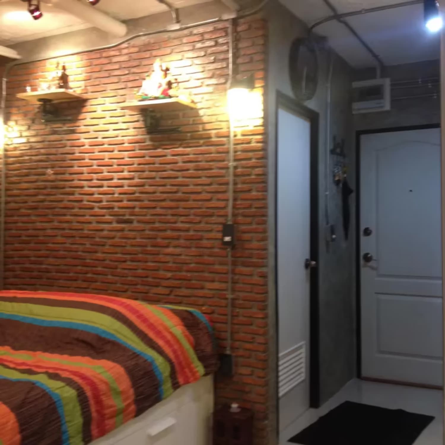 1 Bedroom Condo - Image 2