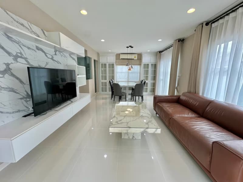 3 Bed House for Rent in Bang Phli