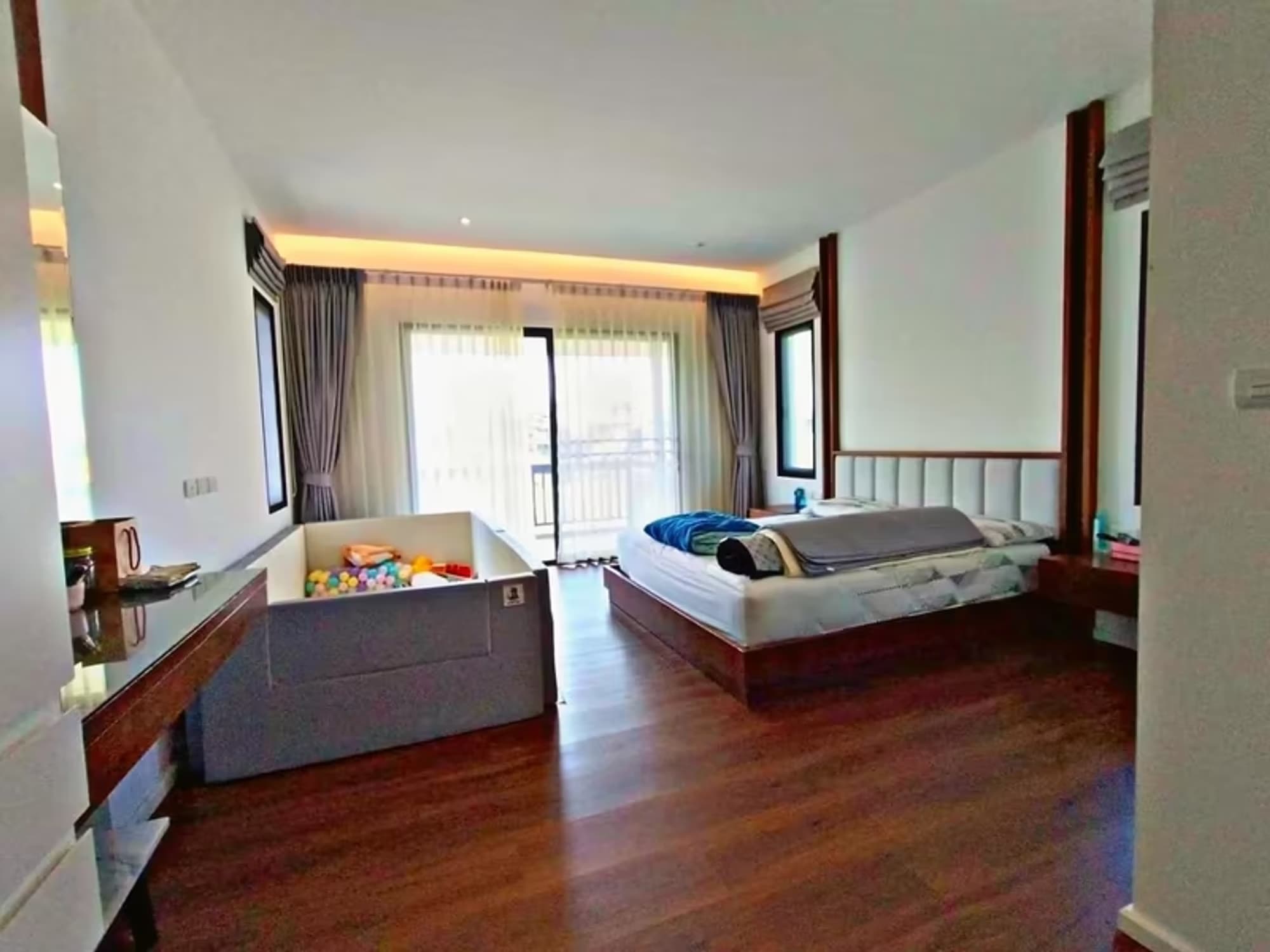 5 Bedroom House for Sale in Green Valley - Image 14