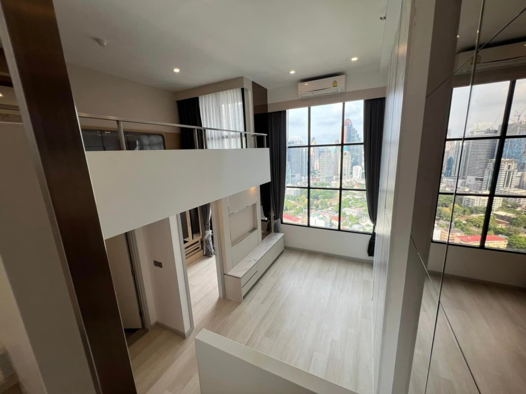 1 ห้องนอน คอนโด สำหรับ ขาย ใน สาทร - Image 3