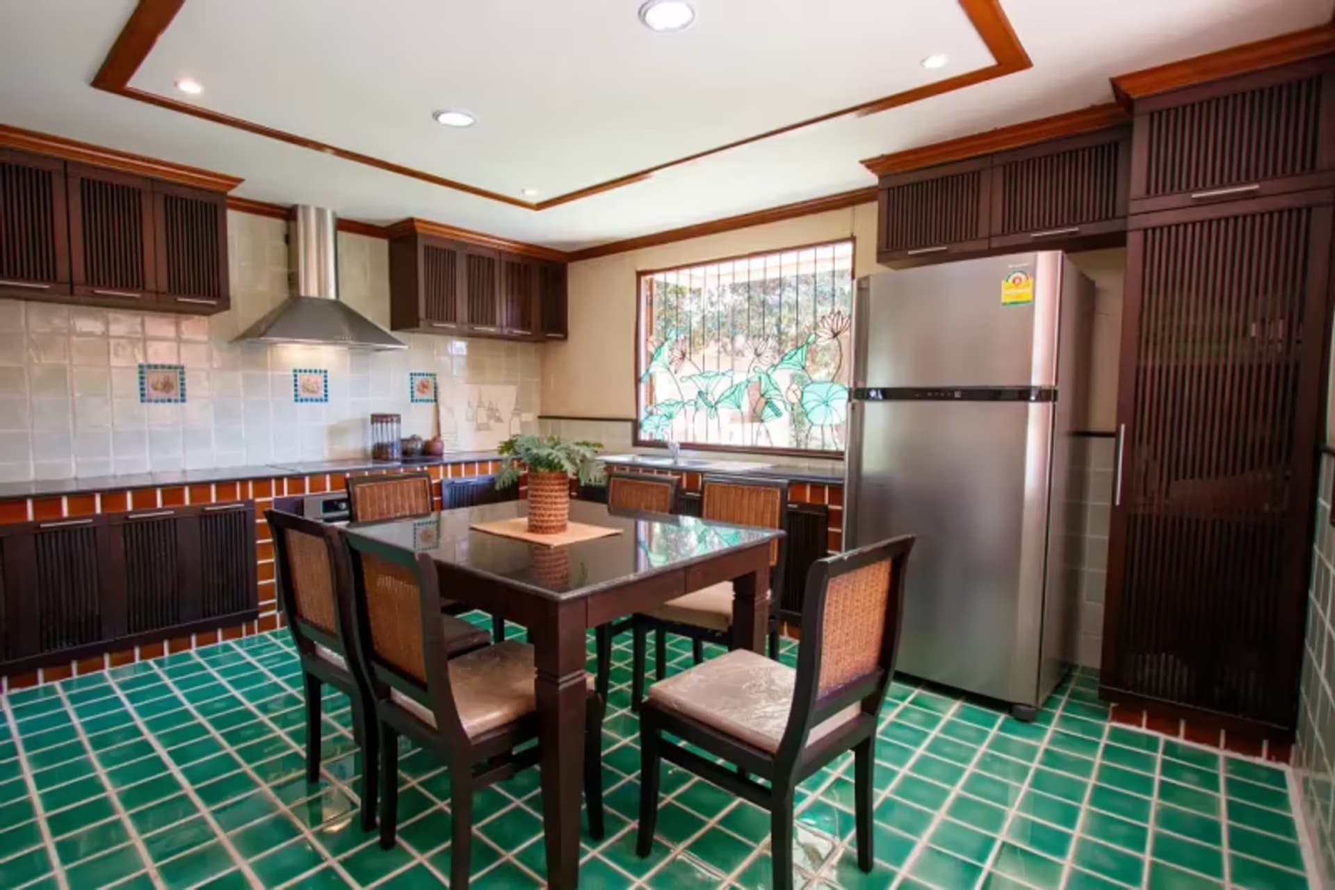 4 Bedroom House - Image 10