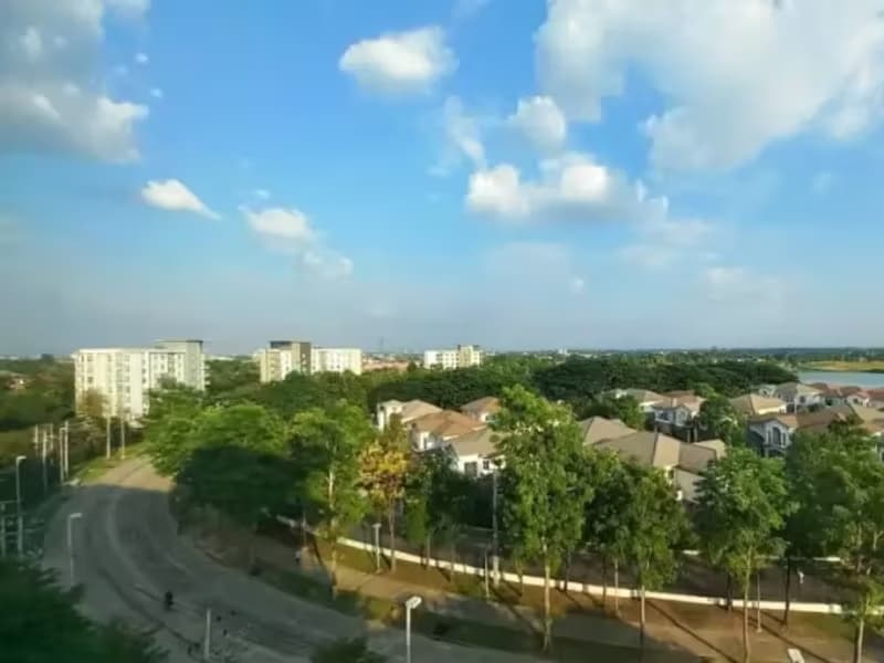 1 Bedroom Condo