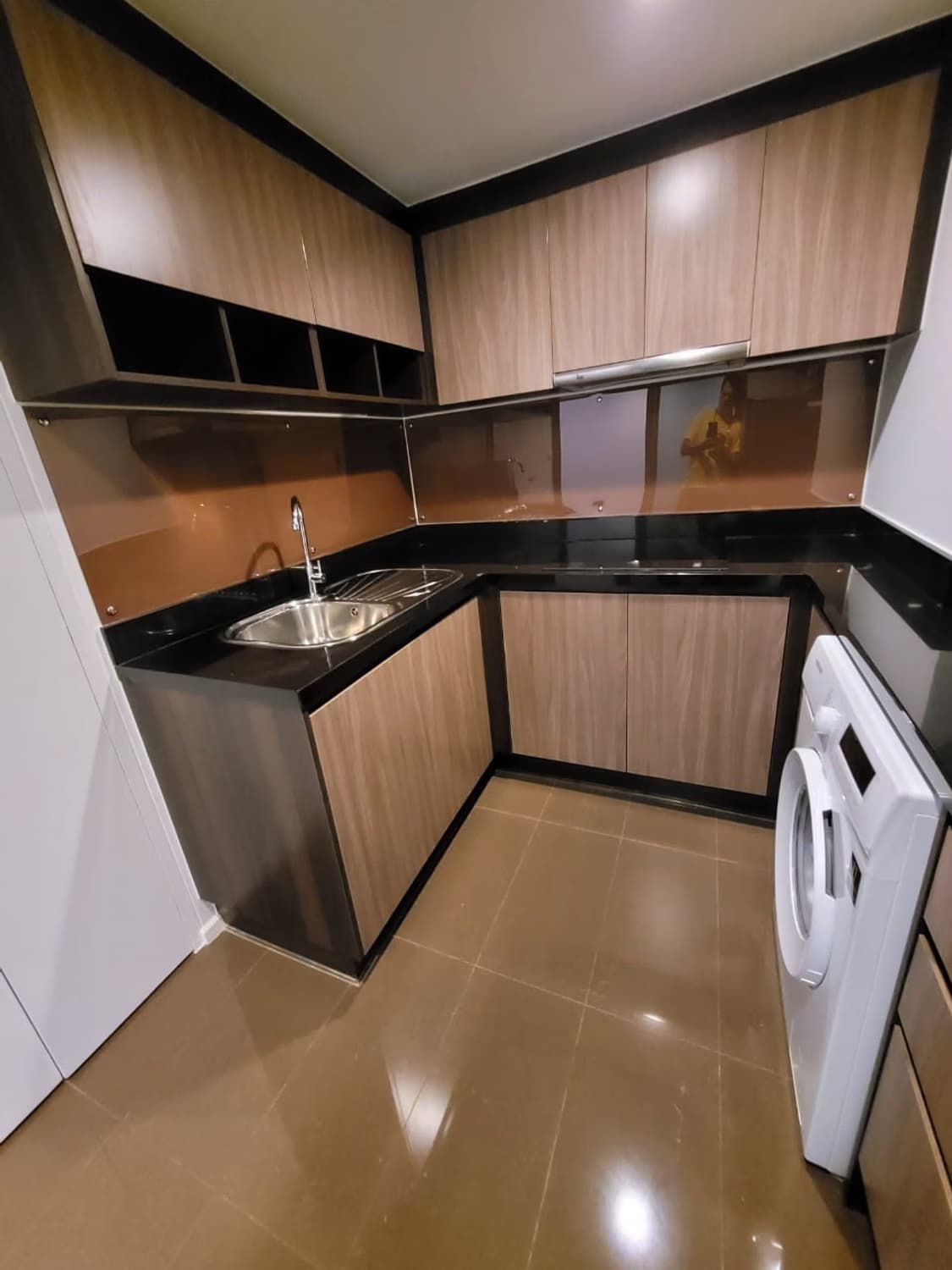 Condo for Rent at Focus Ploenchit - Image 6