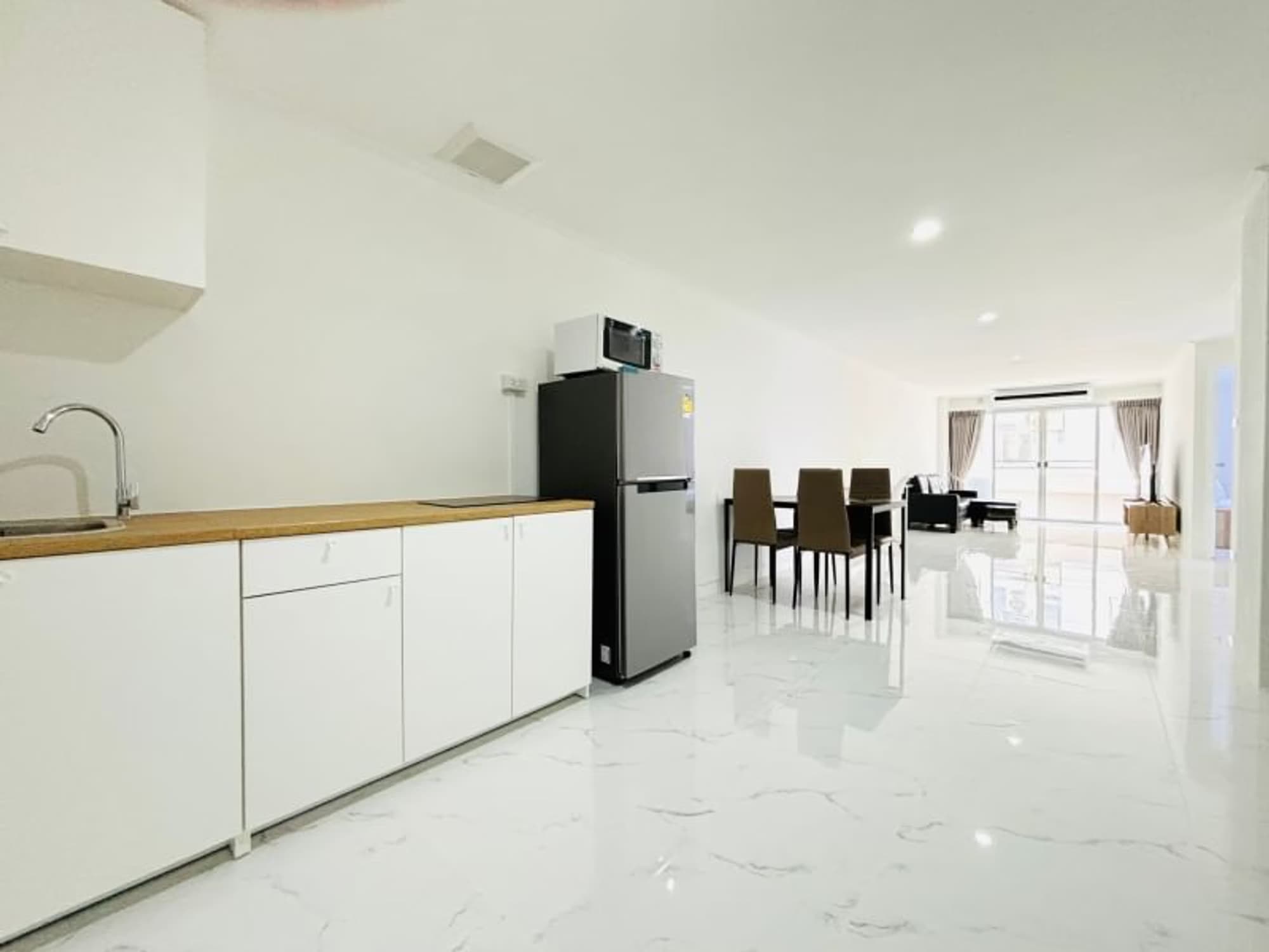 Condo for Rent at Waterford Park Rama 4 - Image 4