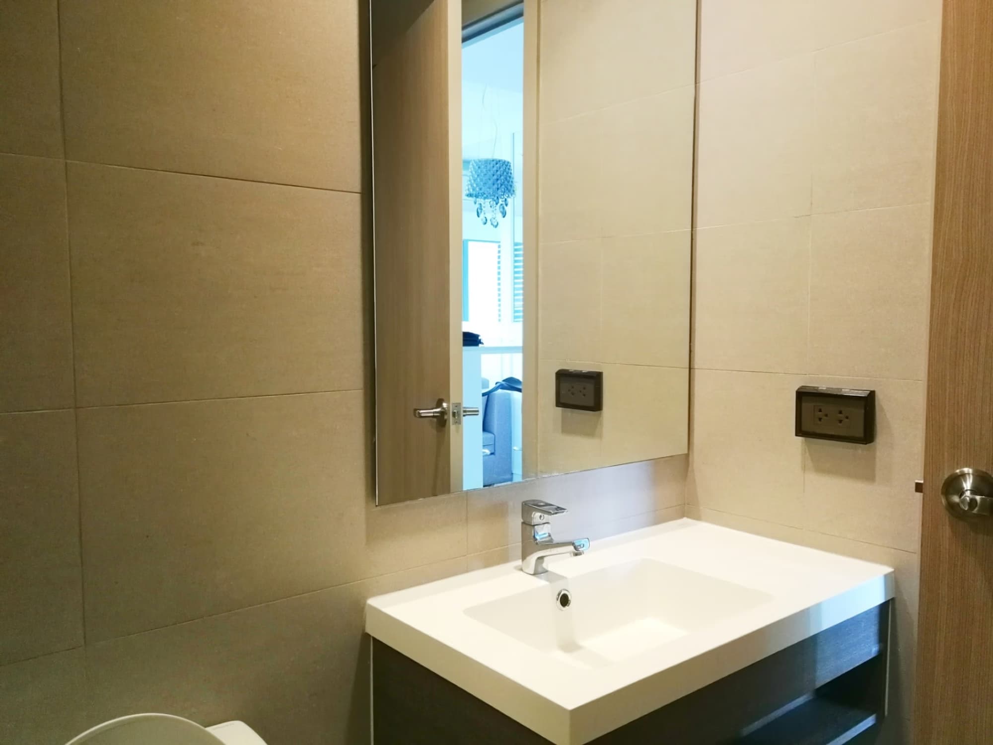1 Bedroom Condo - Image 8
