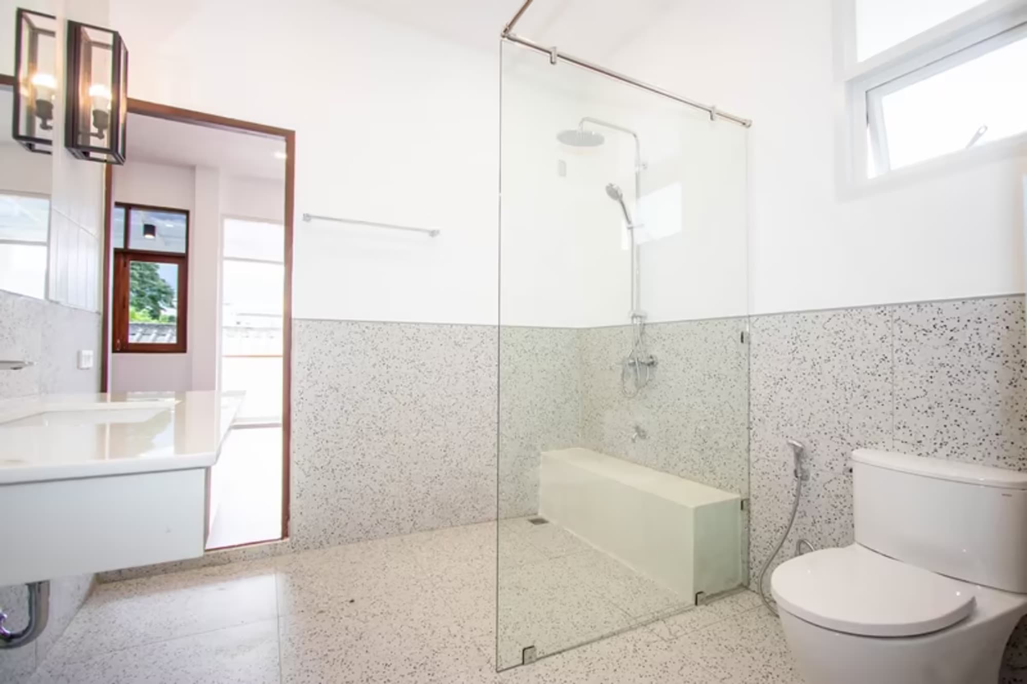 3 Bedroom House - Image 12