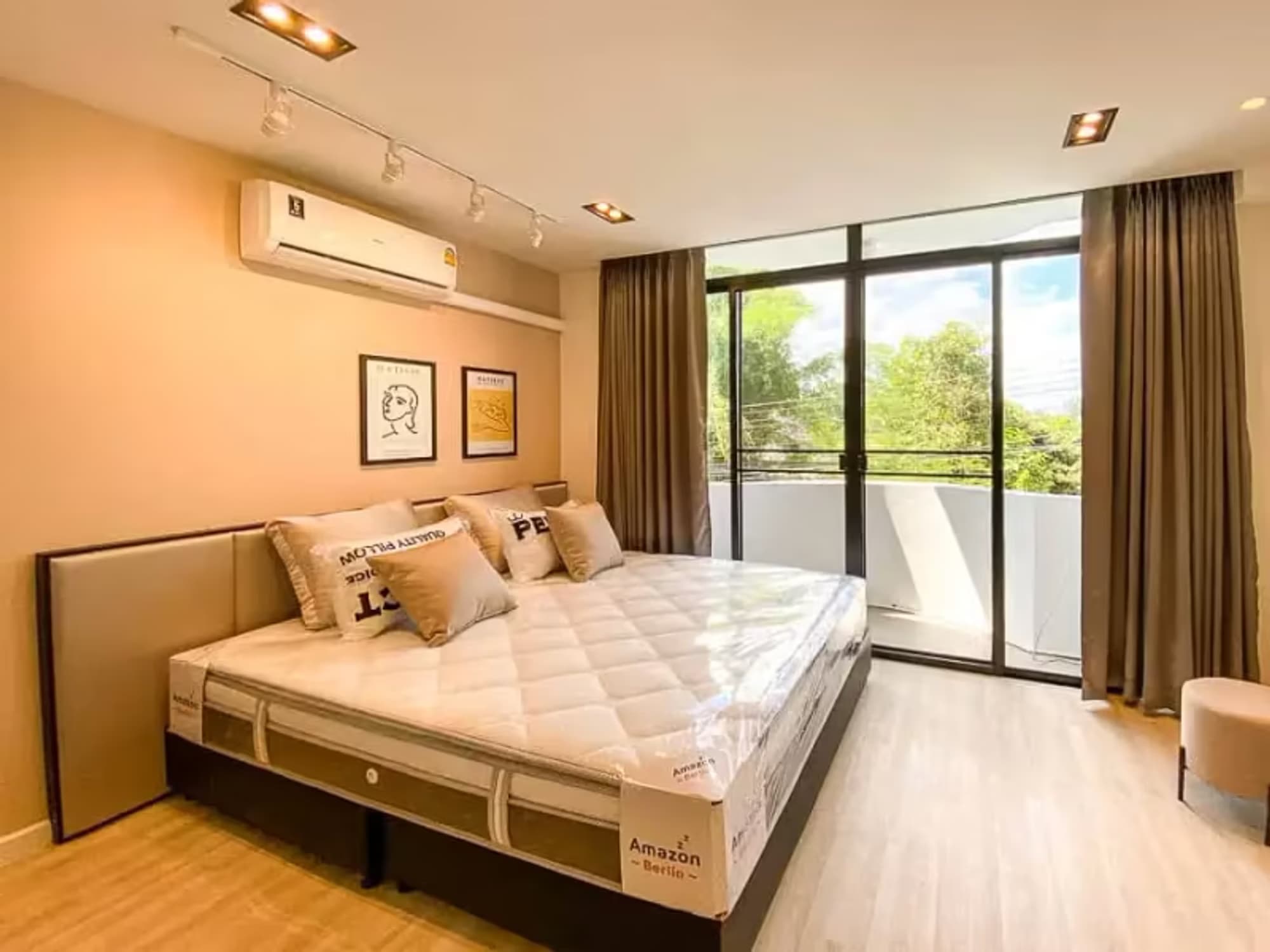 1 Bedroom Condo - Image 8