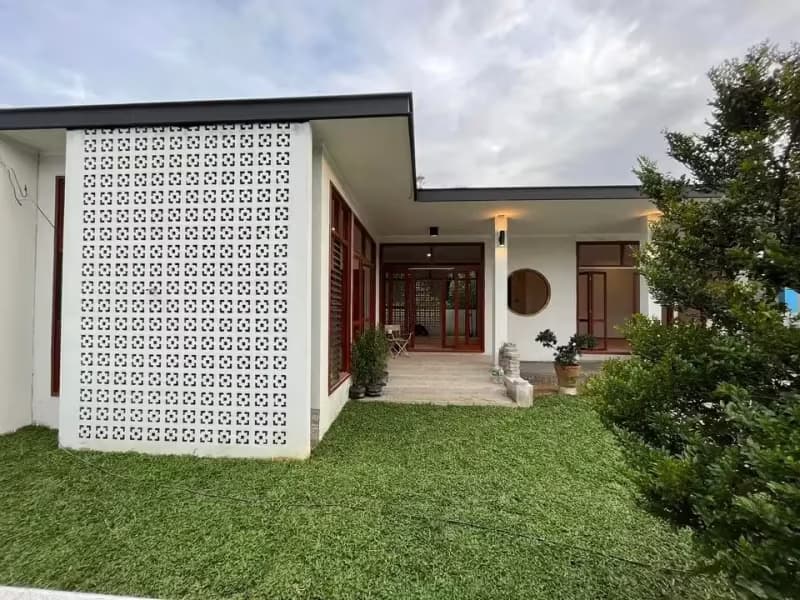 2 Bedroom House