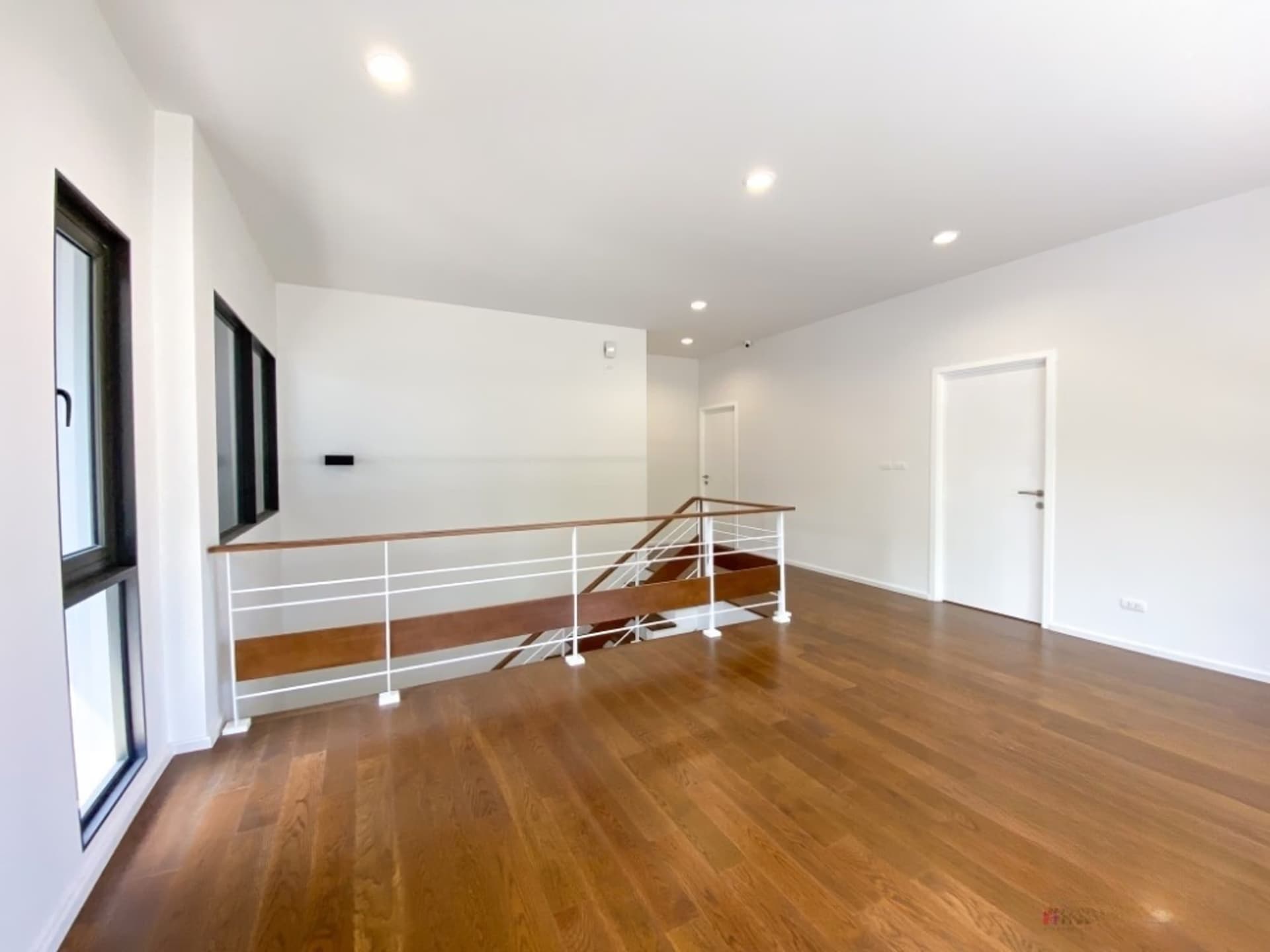 3 Bed House for Rent in Bang Phli - Image 9