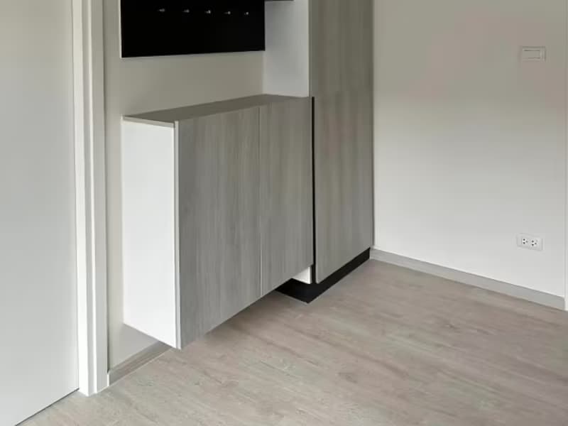 1 Bedroom Condo