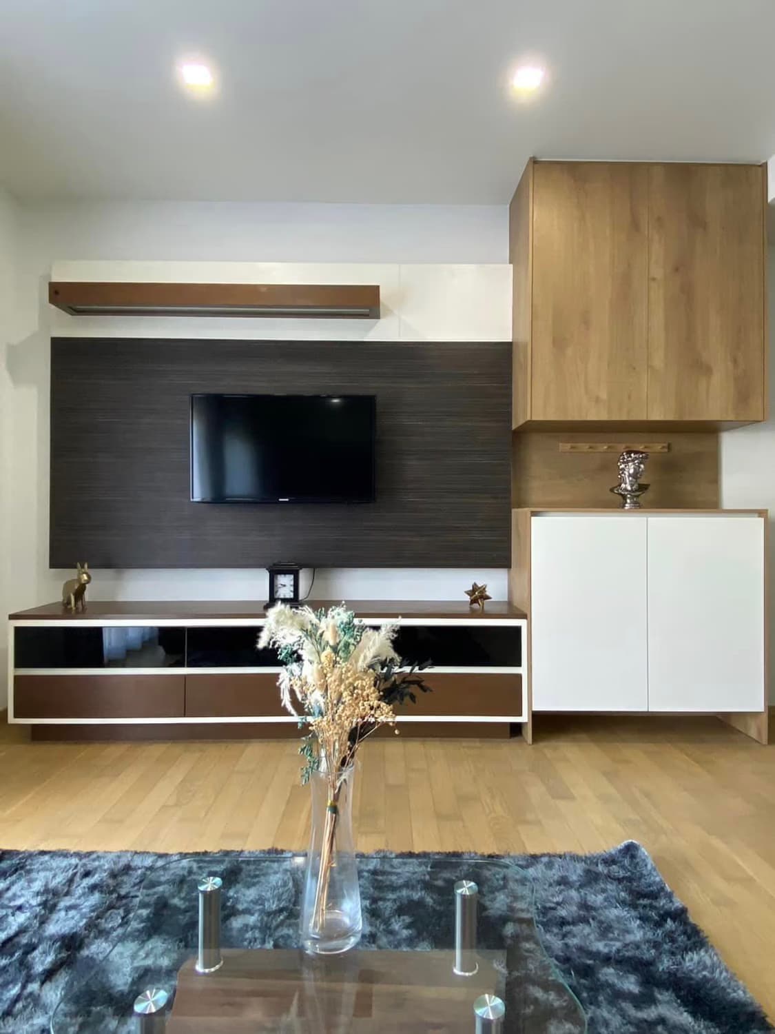 Condo for Rent at Noble Reveal - Image 3