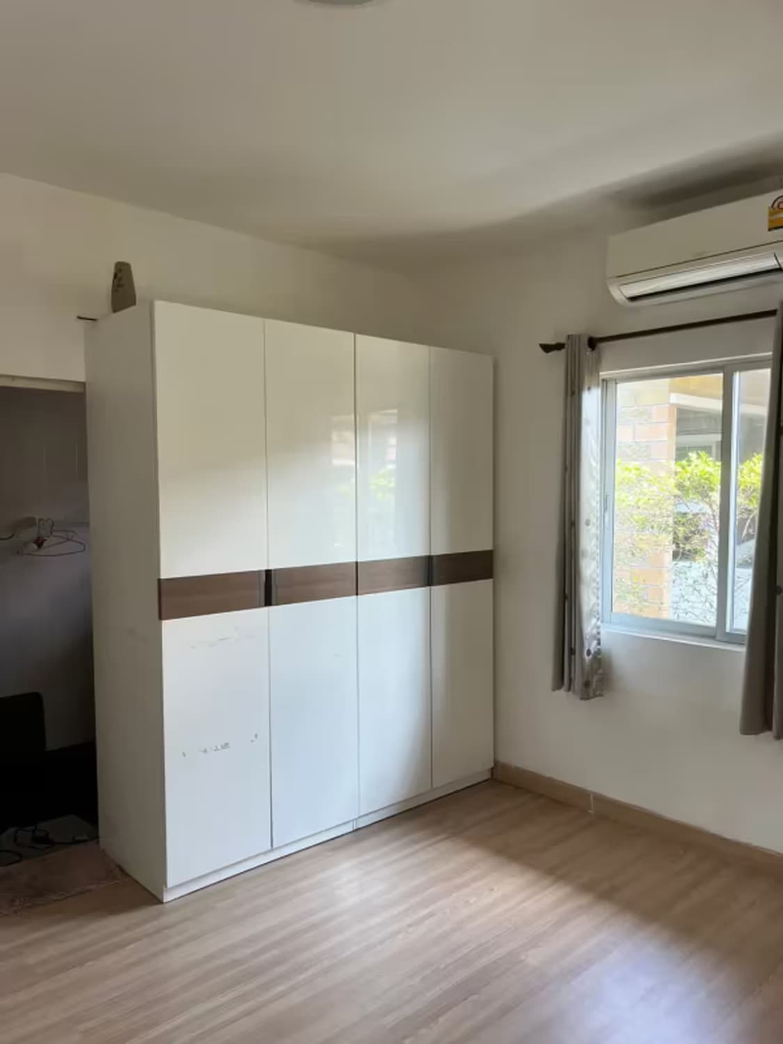 3 Bedroom House - Image 8
