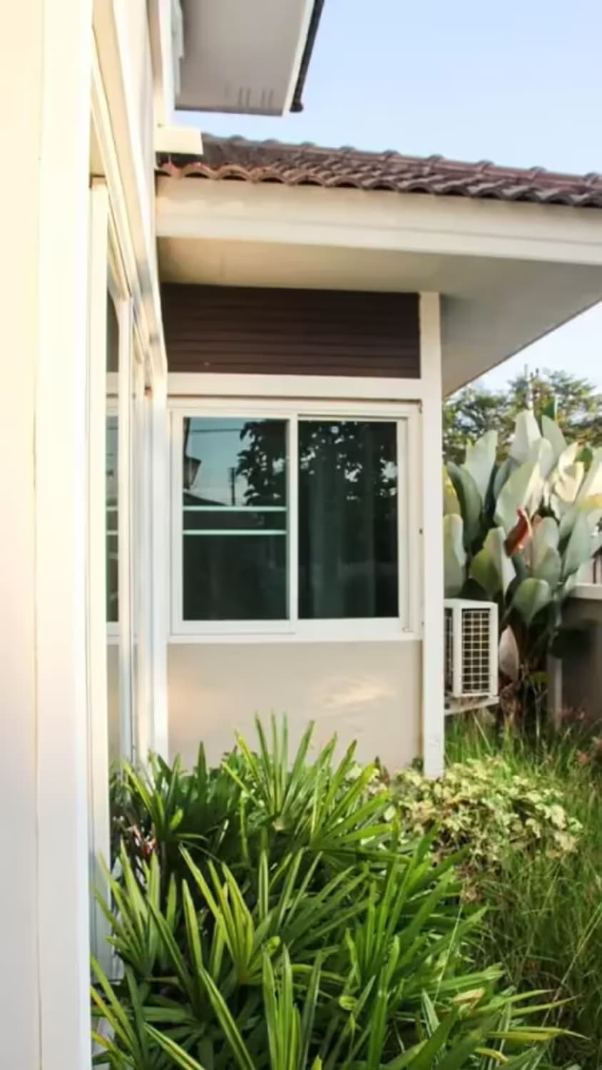 4 Bedroom House - Image 10