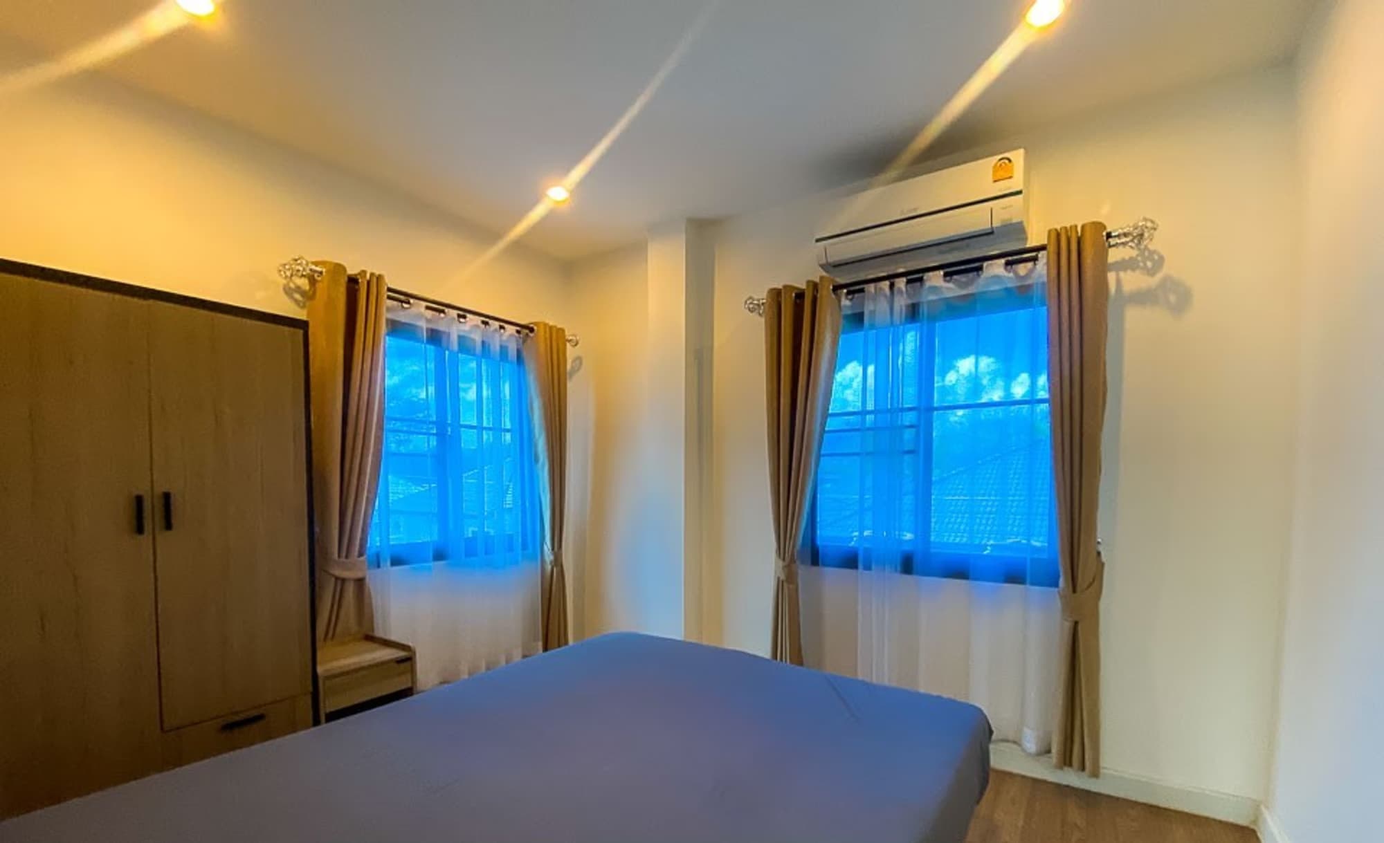 Pool Villa 6 Bedroom House for Rent, Sale in Nong Han - Image 14