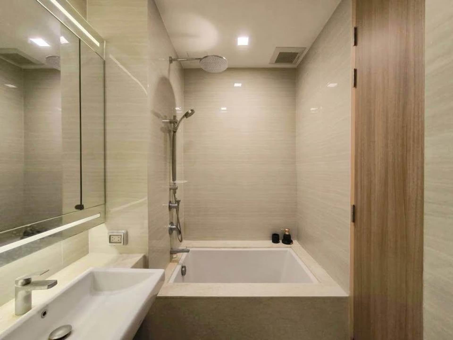 1 ห้องนอน คอนโด สำหรับ จำหน่าย ใน Watthana - Image 7