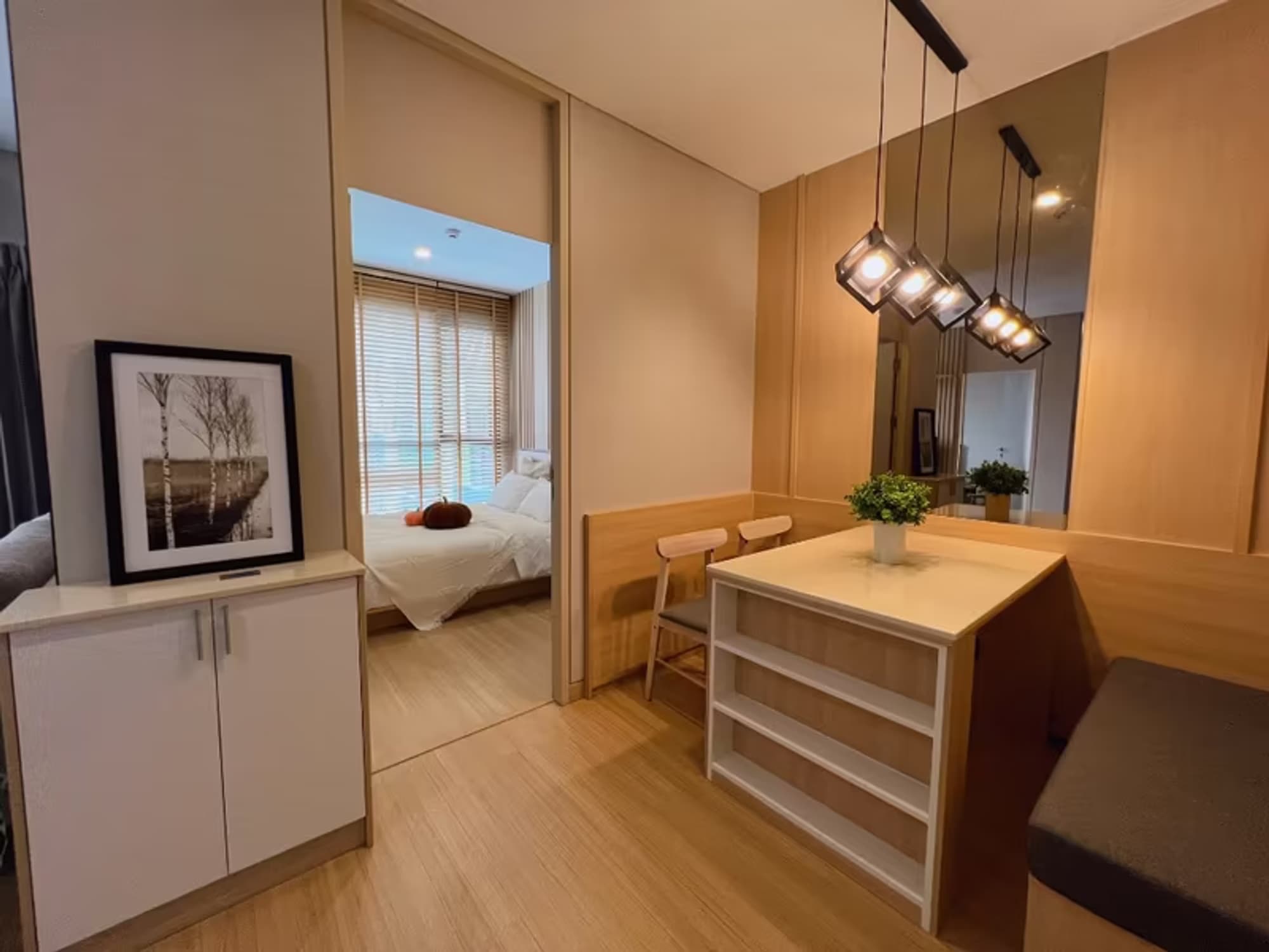  Condo for Sale at Lumpini Suites Phetchaburi-Makkasan - Image 10