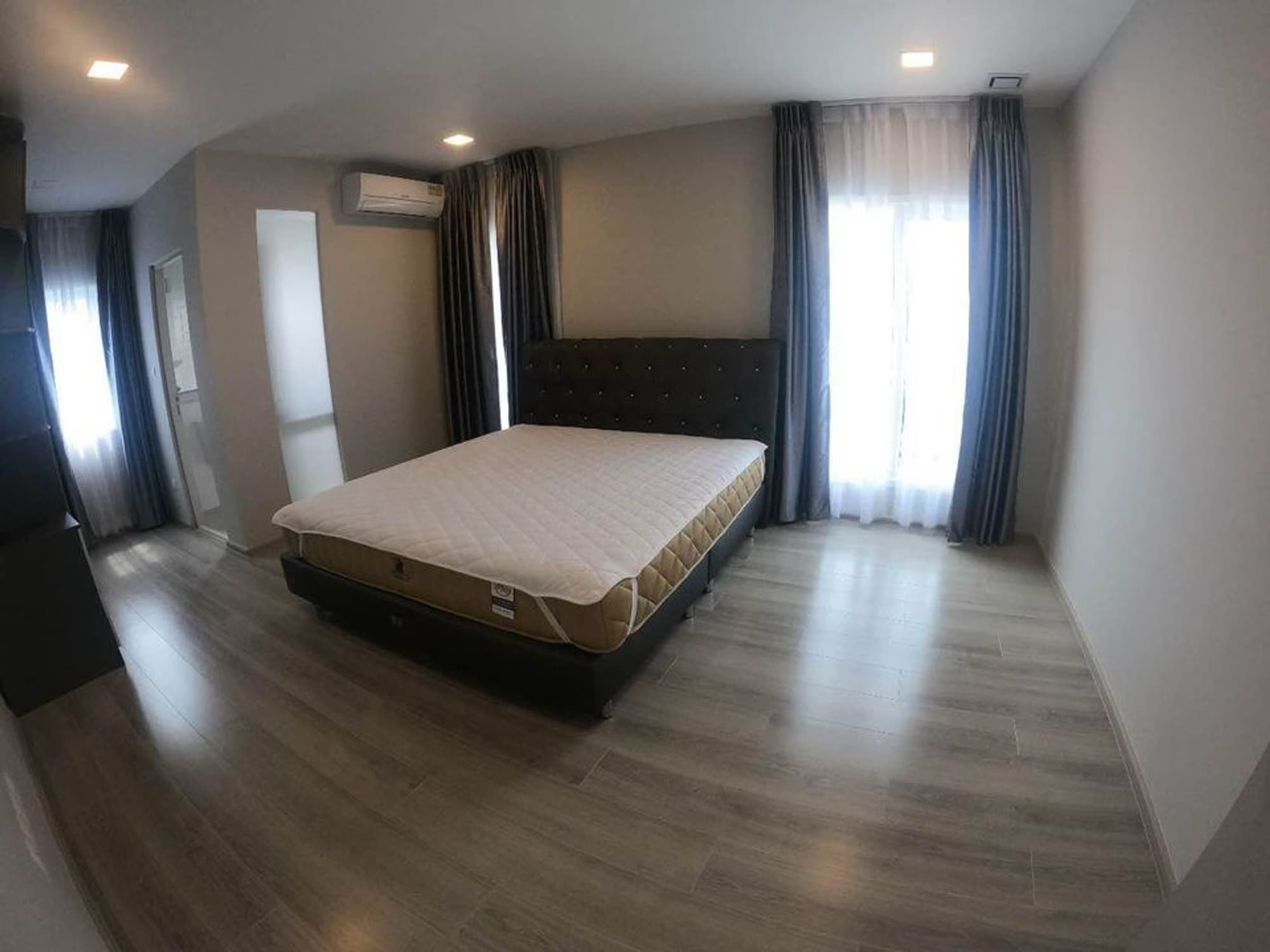 2 Bed House for Rent in Bang Na - Image 6