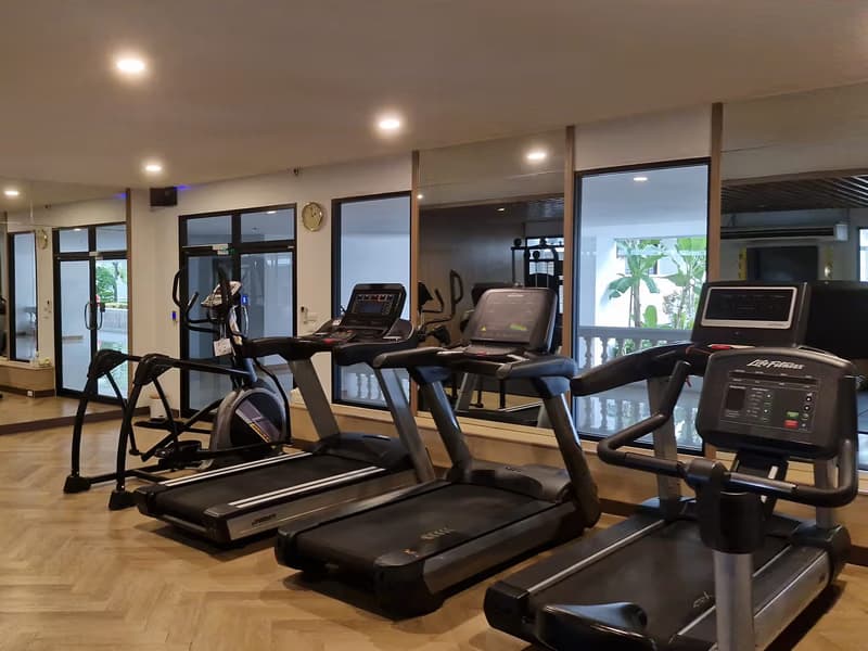 3 Bed Condo for Rent in Watthana