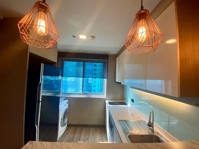 2 Bed Condo for Sale in Huai Khwang