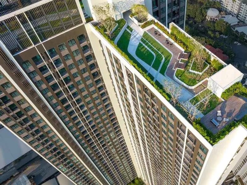 1 Bedroom Condo