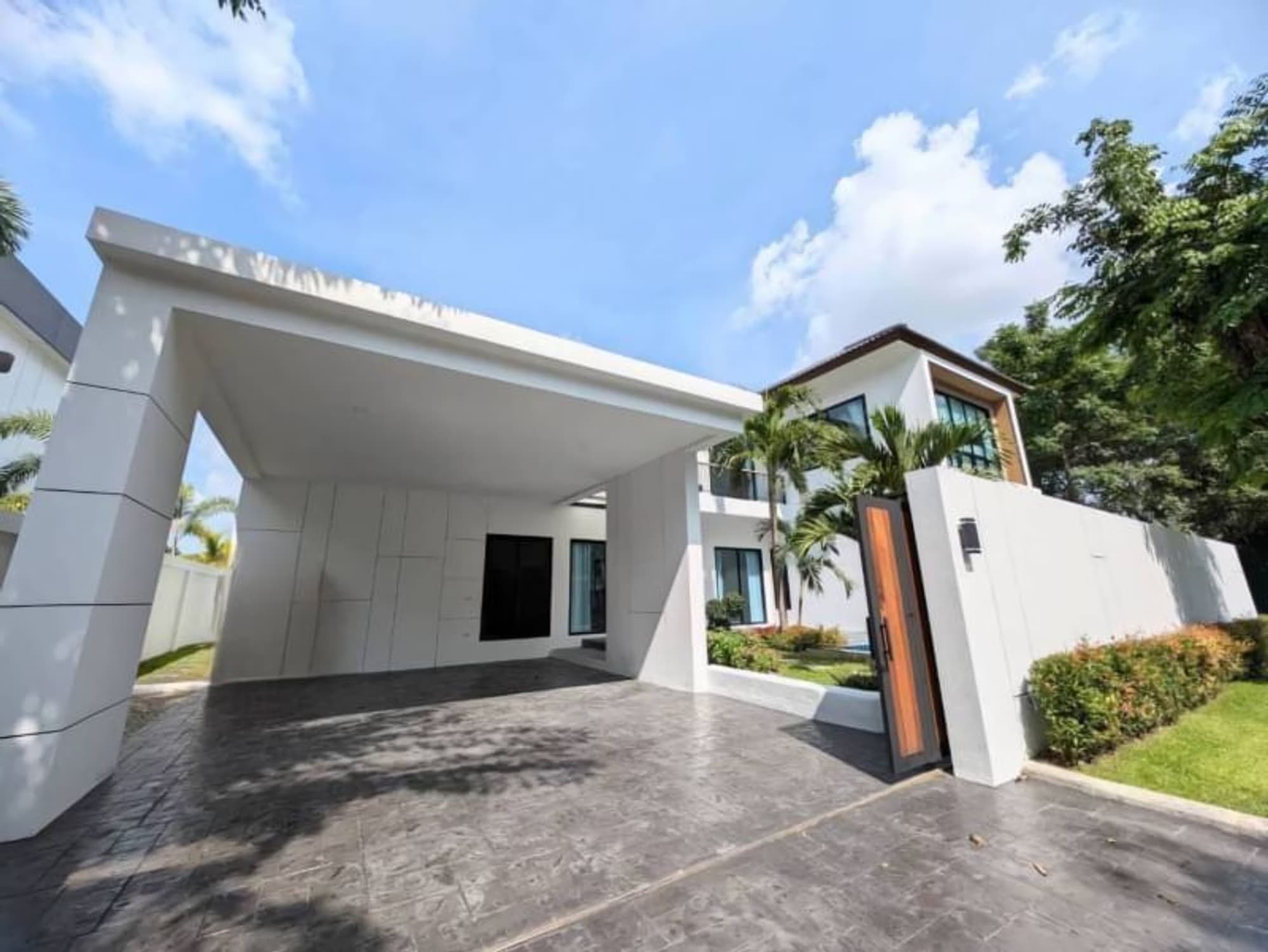 4 Bed House for Sale in Hang Dong District - Image 9