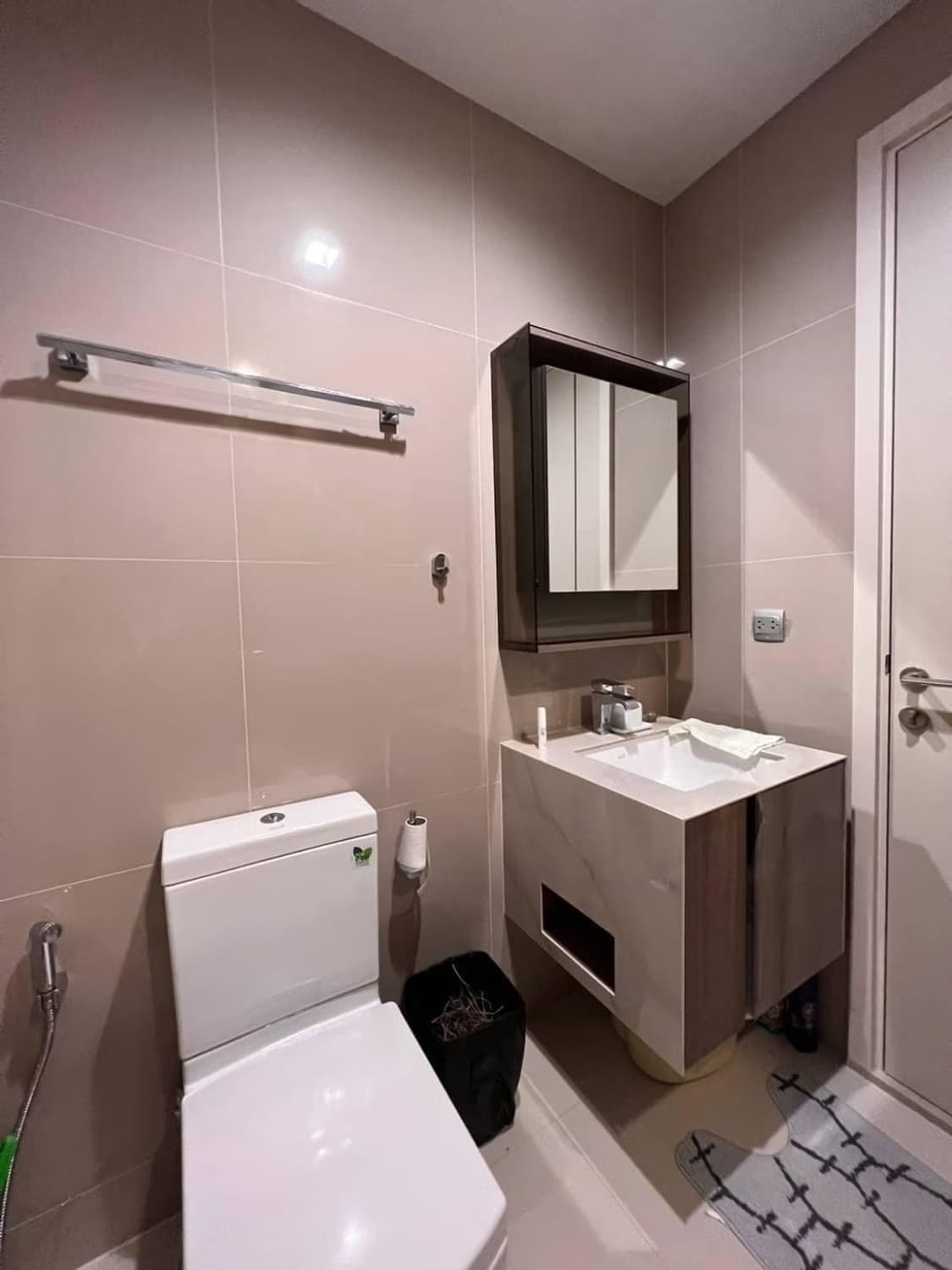 Condo for Rent at The LINE Phahon-Pradipat - Image 9