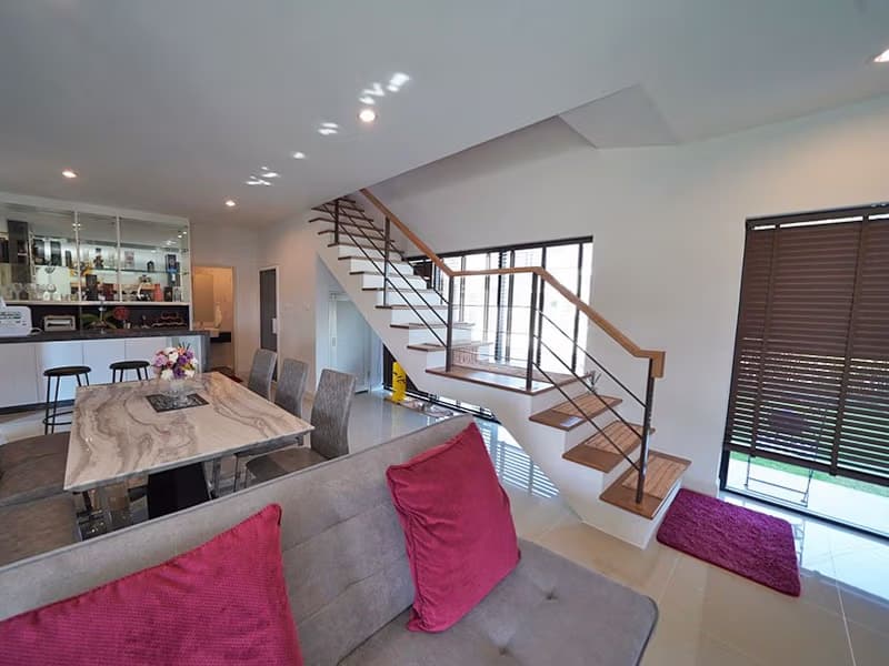 3 Bed House for Rent and Sale in San Kamphaeng