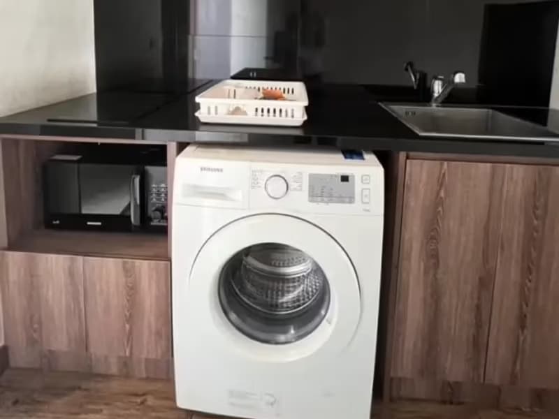 1 Bedroom Condo