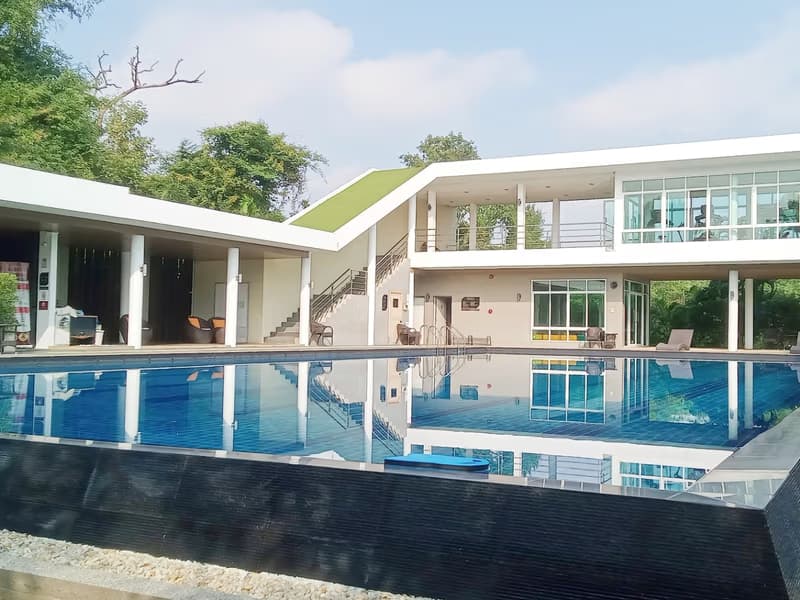 5 Bed House for Sale in Saraphi