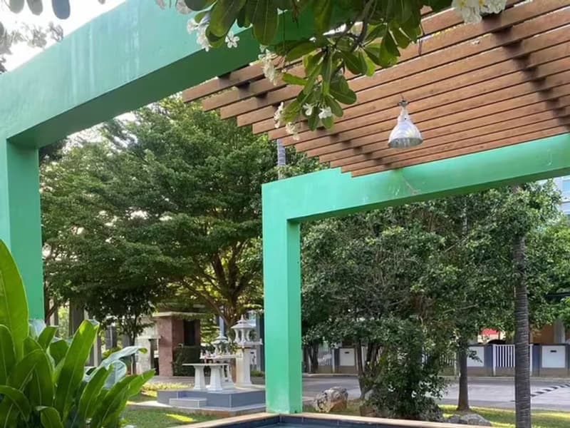 1 Bedroom Condo