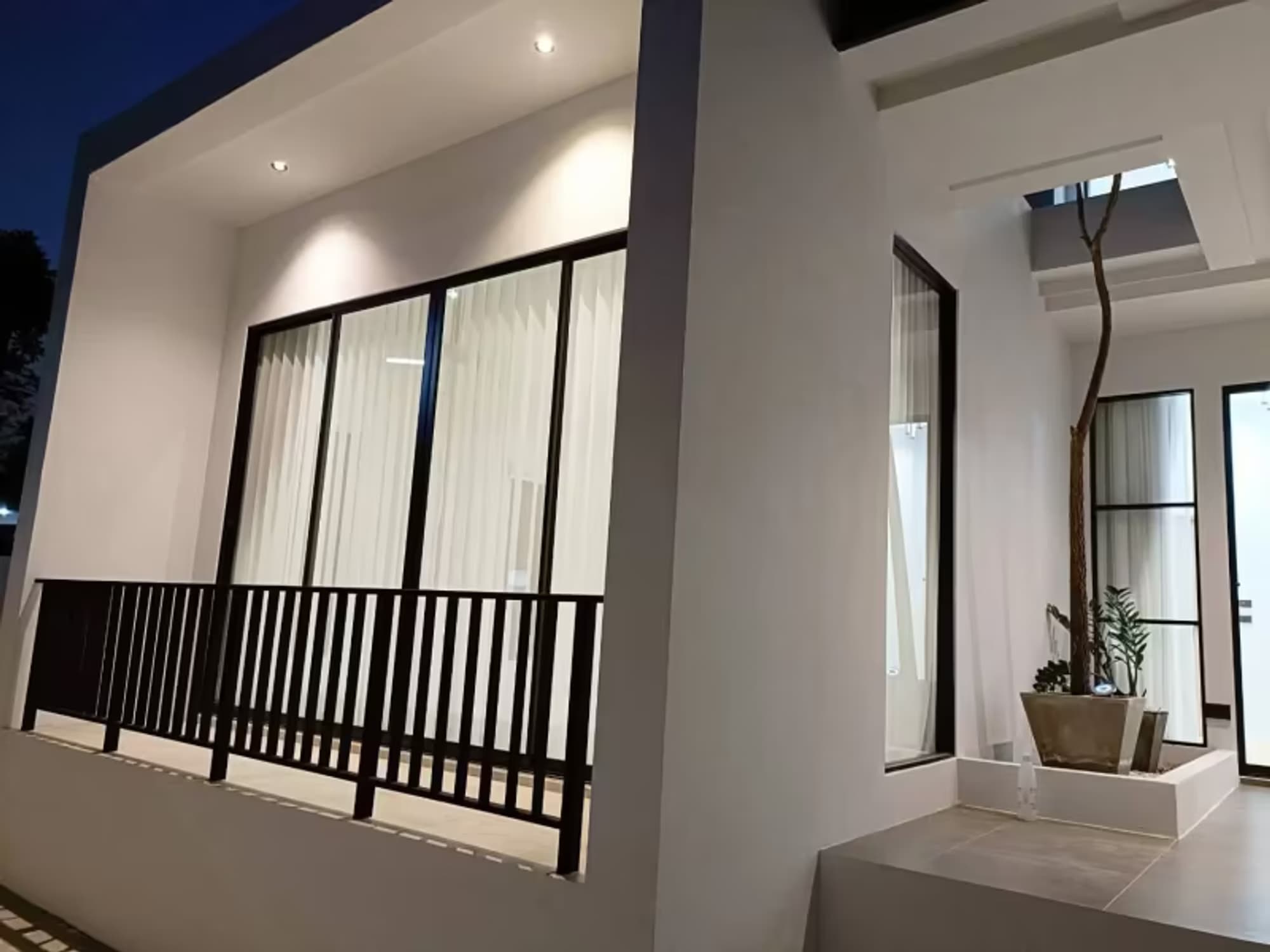 3 Bedroom House - Image 9