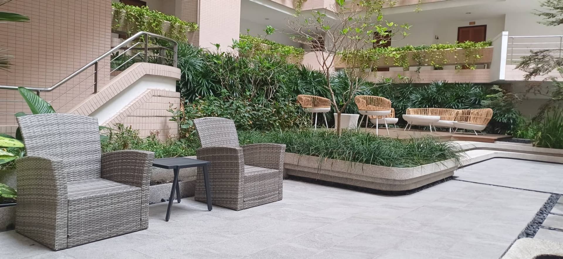 2 Bed Condo for Sale in Pathum Wan - Image 8