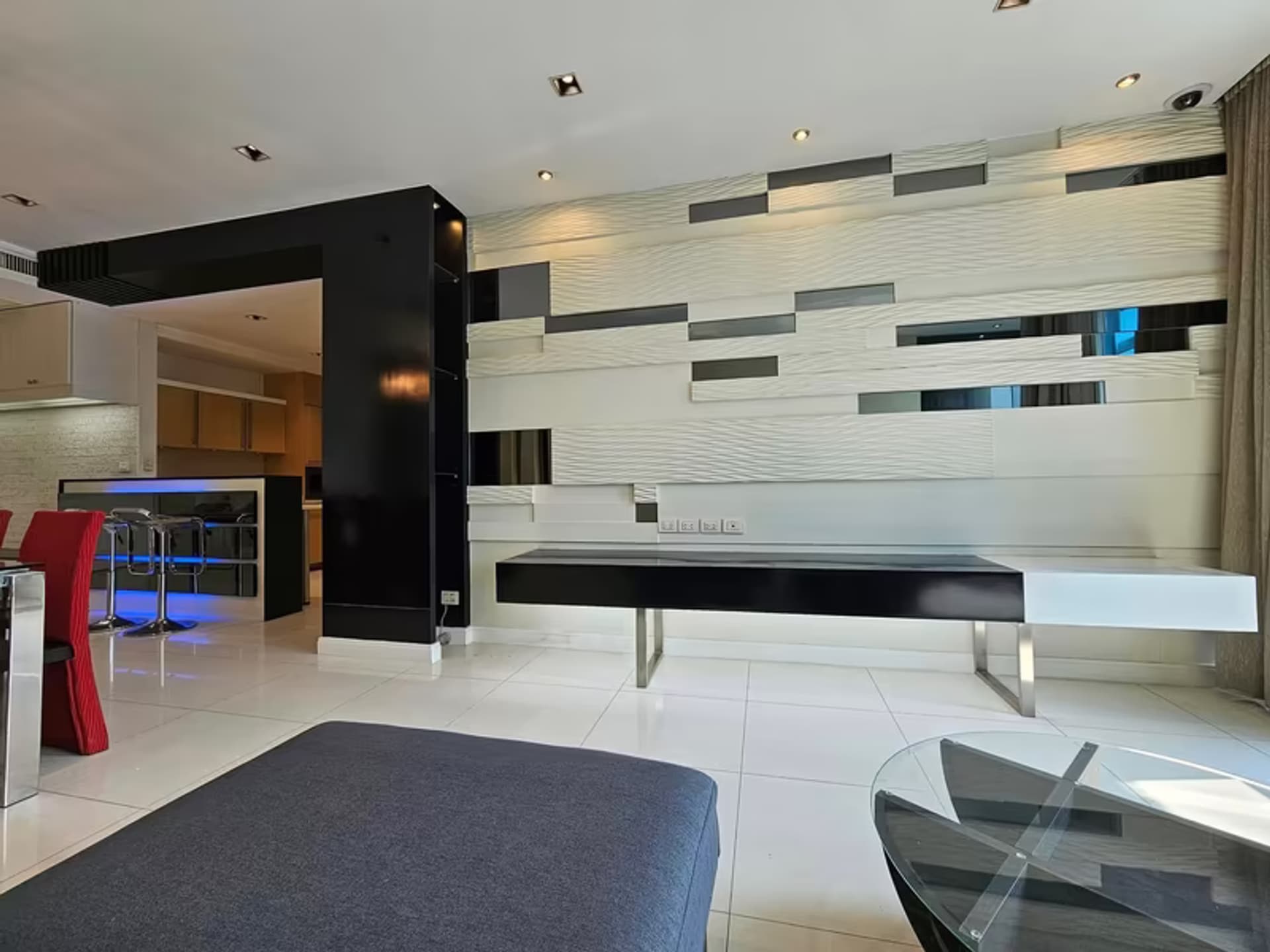  - Image 8