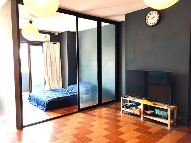 Condo for Sale at Sathorn Suite