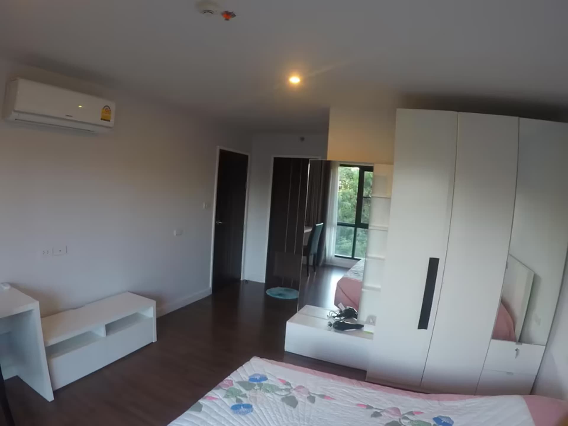 1 Bedroom Condo - Image 6