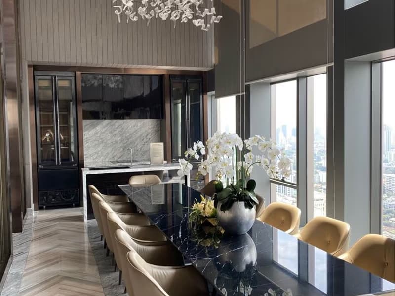 2 Bed Condo for Rent and Sale  Near Phetchaburi MRT