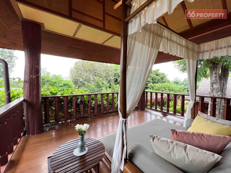 Spacious Pool Villa next to Ping River