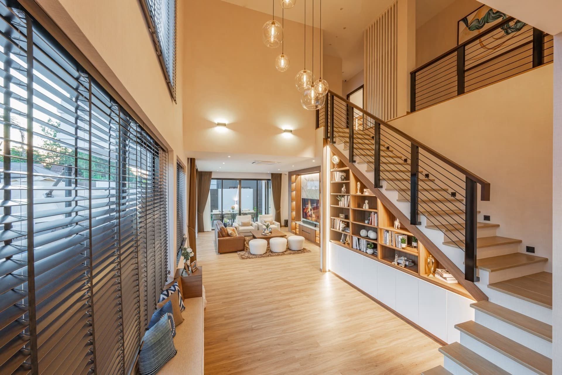 5 Bed House for Sale in Hang Dong - Image 8