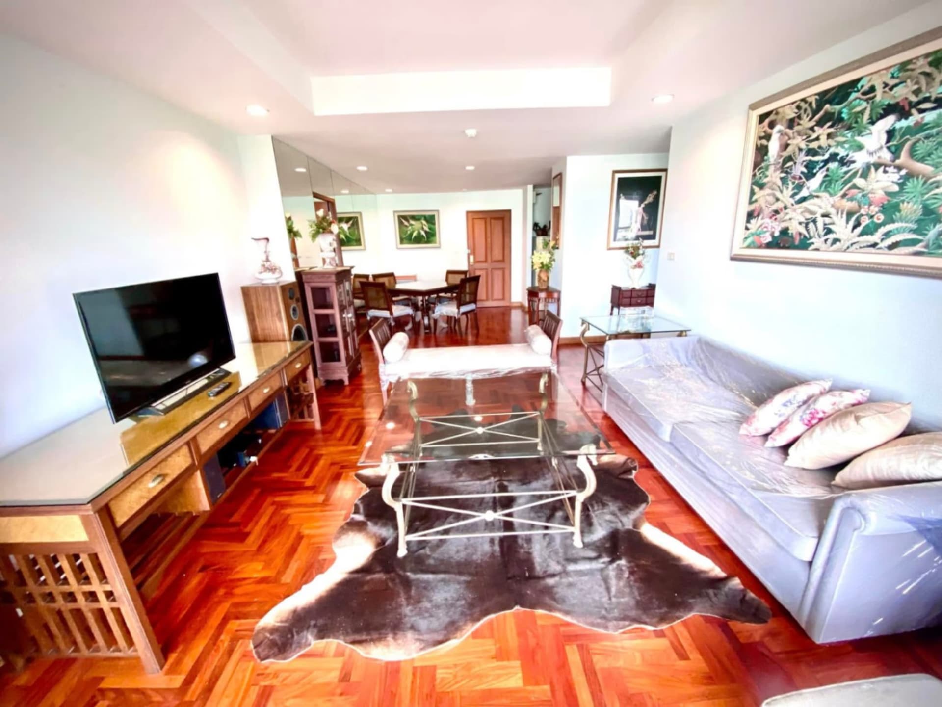 2 Bed Condo for Rent in Sathon - Image 1