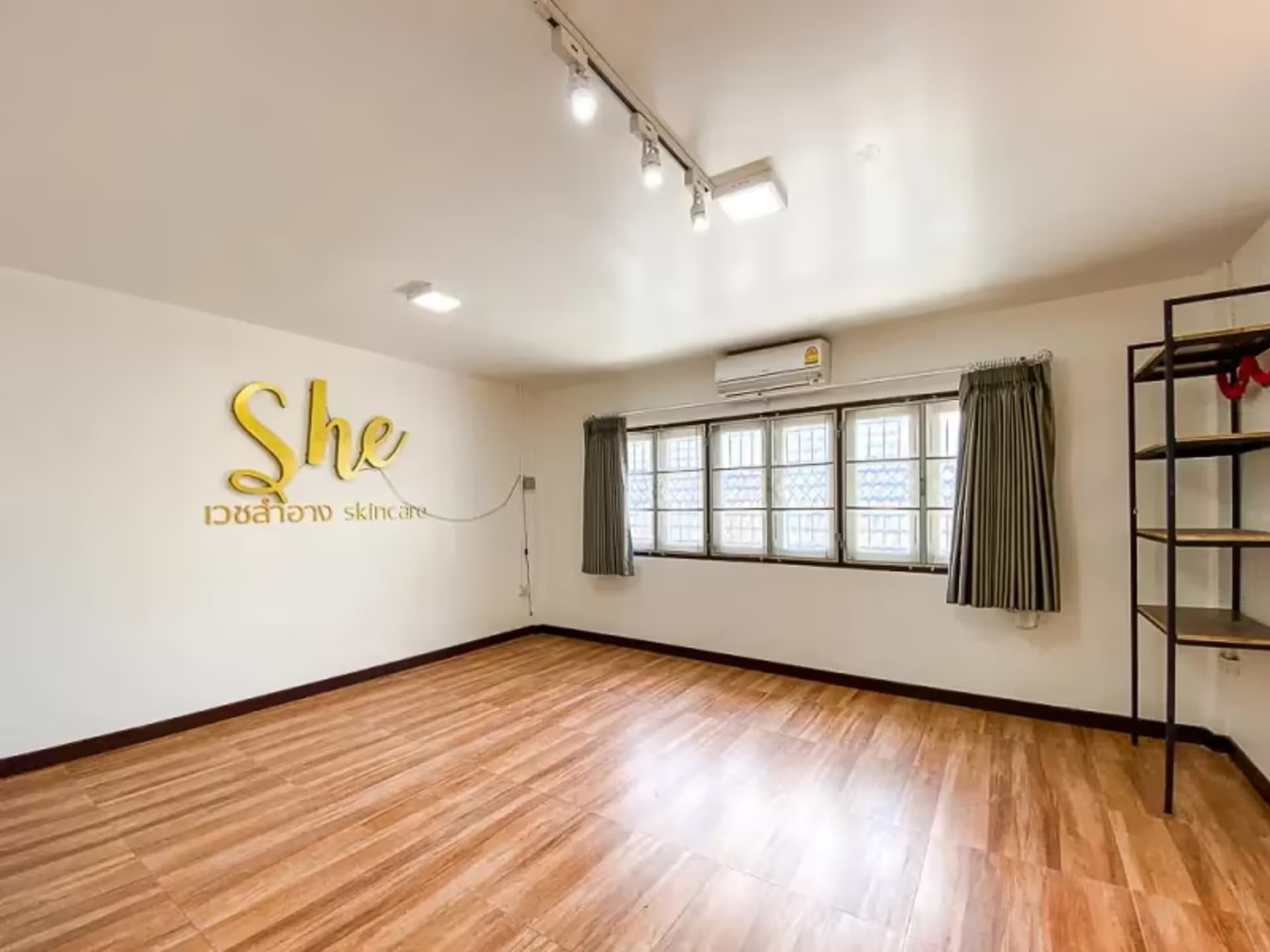 2 Bedroom House - Image 14